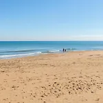 Fidalsa Seaside Views *